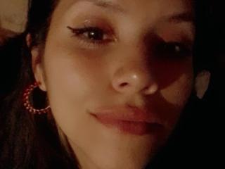 Webcam model KarlieKol from XLoveCam