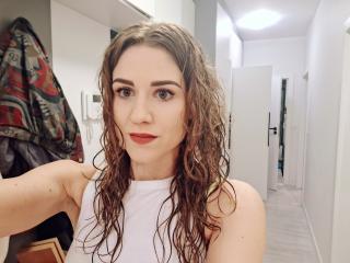 Webcam model KaylaDream from XLoveCam