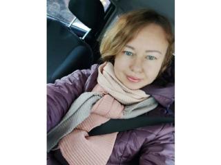 Webcam model KeiraHatun from XLoveCam