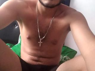 Profile and Statistics for Keviago on XLoveCam