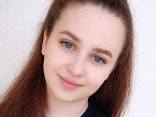 Webcam model KimKistina from XLoveCam