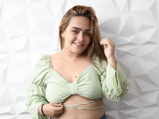 Webcam model KylieParker from XLoveCam