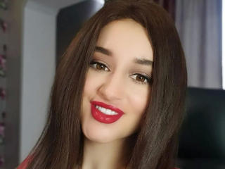 Webcam model LailaNoire-ext from XLoveCam