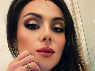 Webcam model Lamorra69 from XLoveCam