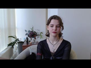 LariEllaLive Webcam