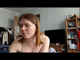 Webcam model LatashaRiney from XLoveCam