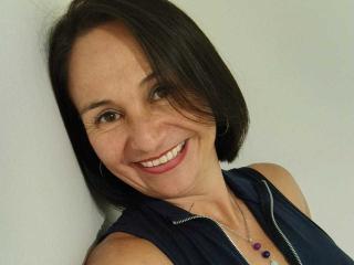 LatinLolaLive Webcam