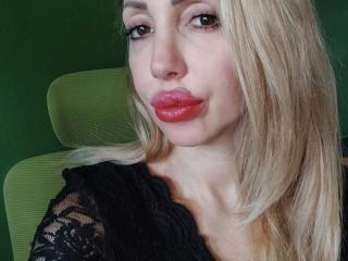 LauraRubin-hot