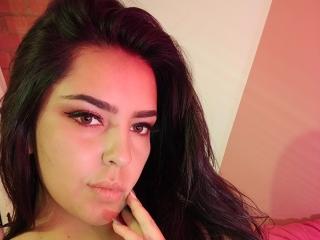 Profile and Statistics for LaurynBm on XLoveCam
