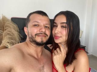 LaylaAndJoshua live cam on UnifiedCams