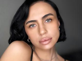 Profile and Statistics for LeaNoir on XLoveCam