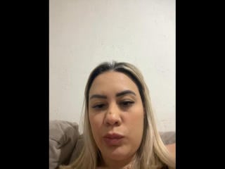 Webcam model LiliQuinha from XloveCam