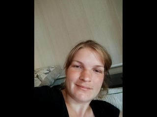 Webcam model LillianFunny from XLoveCam