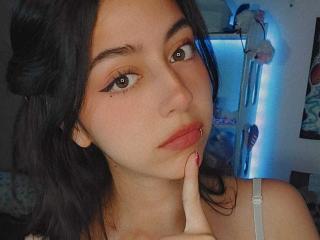 Webcam model LilyNaughty from XLoveCam