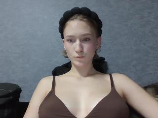 LilySweetBabe Live Cam on XLoveCam