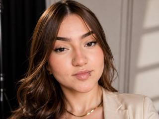Webcam model LilyWesty from XLoveCam