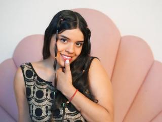 Webcam model LinaSantacruz from XLoveCam