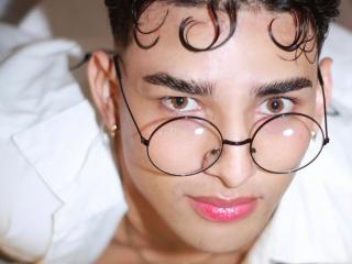 Profile and Statistics for LogaanHotts on XLoveCam