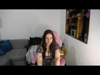 Webcam model LorelayIncanto from XloveCam