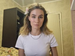 Profile and Statistics for LorenaPenix on XLoveCam