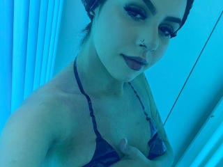 Webcam model Luasix from XLoveCam