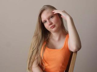 Profile and Statistics for LunaSin on XLoveCam