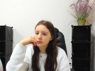 Webcam model Lunorra from XLoveCam