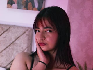 Webcam model LunyHose from XLoveCam