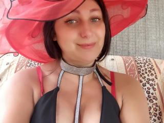 Webcam model LyxBabeLove from XloveCam