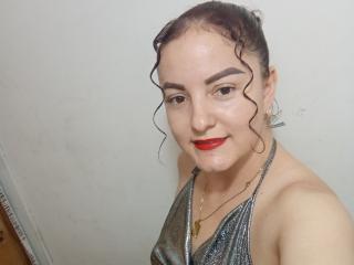 Webcam model MackenzieHess from XLoveCam