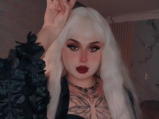 MadameRavenLive Webcam