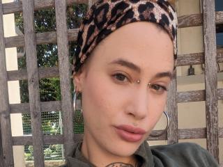 MadameSandra Live Cam su XLoveCam