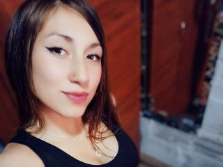 Webcam model MadissonX profile picture