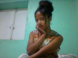 Webcam model Maelly from XLoveCam