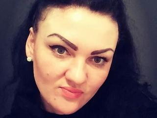 Webcam model MargoLissss from XloveCam