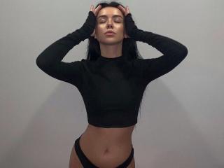 Webcam model MariaKissYou from XLoveCam