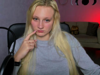 Webcam model MdamForulis from XLoveCam profile picture Webcam model MdamForulis from XLoveCam