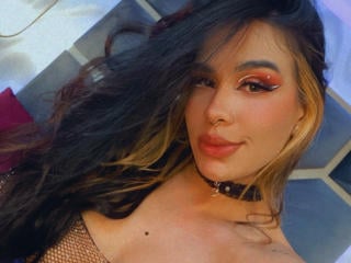 MeghanLove69 Live Cam and Statistics on UnifiedCams