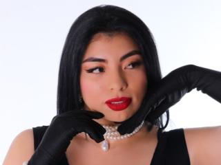 Webcam model MiaHotParkers from XLoveCam