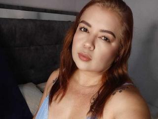 Webcam model MialSol from XLoveCam