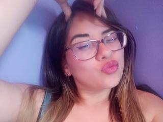 Webcam model MileyFW from XLoveCam