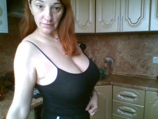 Webcam model MissieLorrie from XLoveCam