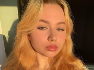 MoiraKlammer Selfie Gallery