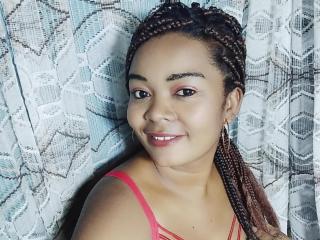 Webcam model Monicka from XloveCam