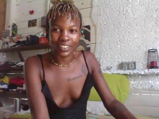 Webcam model MrAndMrs69 from XLoveCam