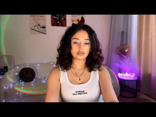 Profile and Statistics for MyrtieGolds on XLoveCam