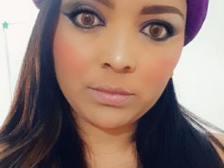 Webcam model NadiaBaudX from XloveCam