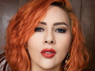 Webcam model NikiiFoxy from XloveCam