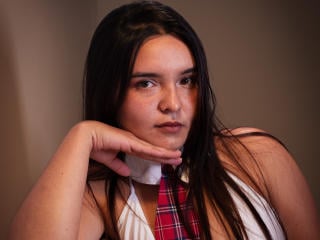 Webcam model NinaNaughty from XloveCam