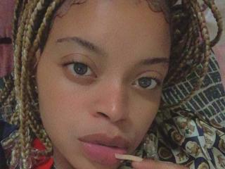 Webcam model NubianGodess from XLoveCam